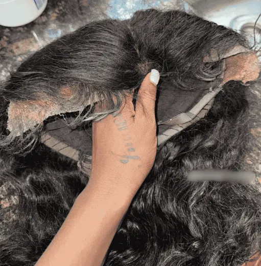 Fab holding an HD lace frontal