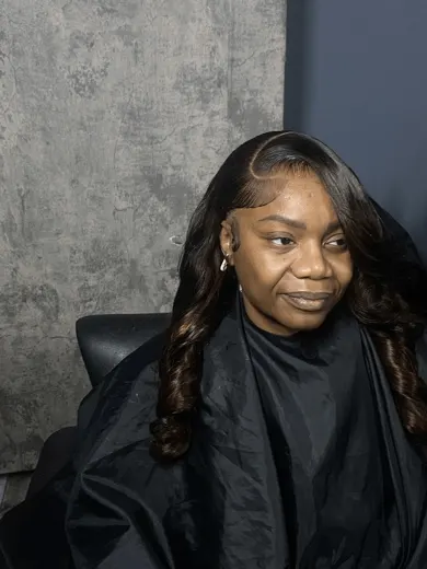 Side part frontal with highlights